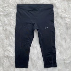 Nike | Black Running Cropped Leggings